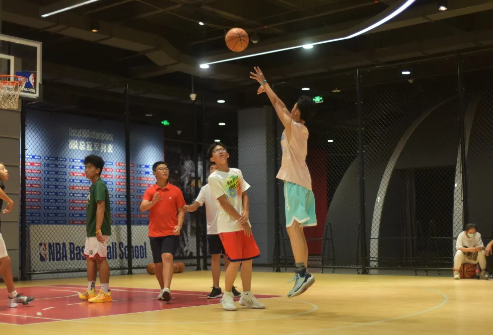 河南队与海南队对决,激情碰撞 河南队与海南队对决,激情碰撞