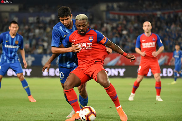 重庆斯威客场取胜，豪取联赛首胜的简单介绍