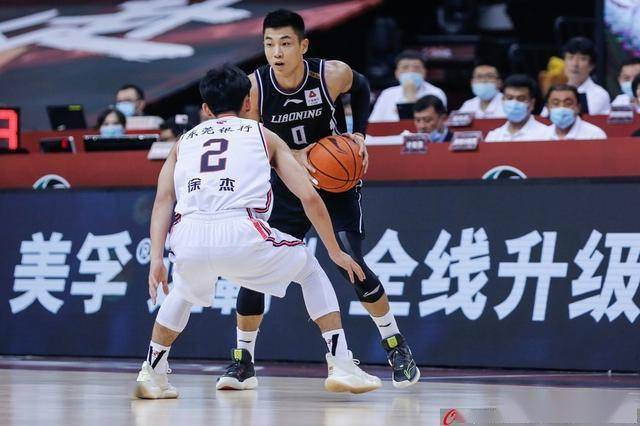 重庆队稳定表现,继续保持领先地位的简单介绍 重庆队稳定表现,继续保持领先地位的简单介绍