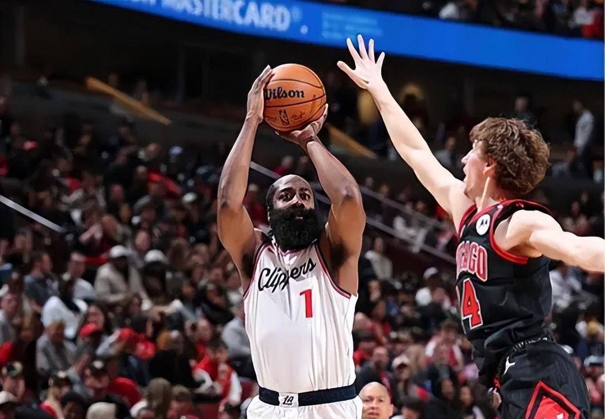 猛龙大胜公牛，伦纳德连续得分的简单介绍