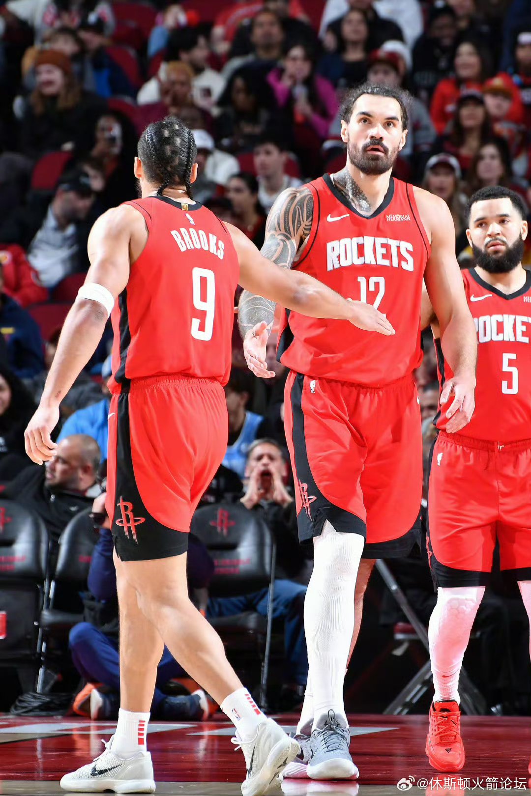 火箭主帅策略明智带领球队获胜