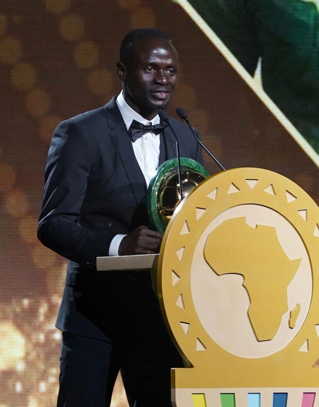 非洲球队在欧洲赛场上大展身手，引发赞叹