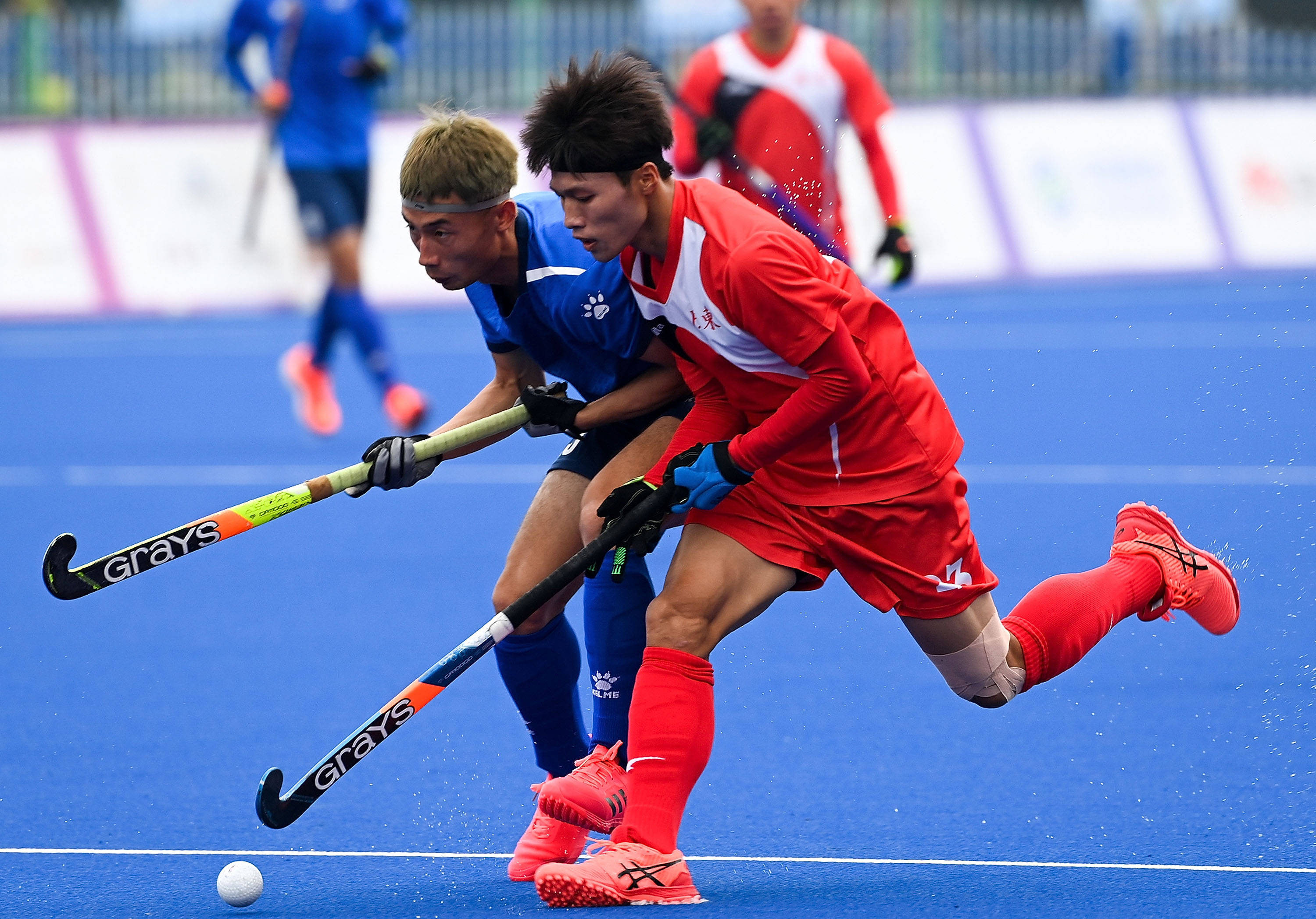 米兰曲棍球公开赛男子单打决赛惊险搏杀 米兰曲棍球公开赛男子单打决赛惊险搏杀