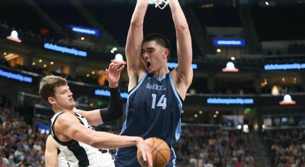 灰熊中锋全面爆发,为球队夺得关键胜利的简单介绍 灰熊中锋全面爆发,为球队夺得关键胜利的简单介绍