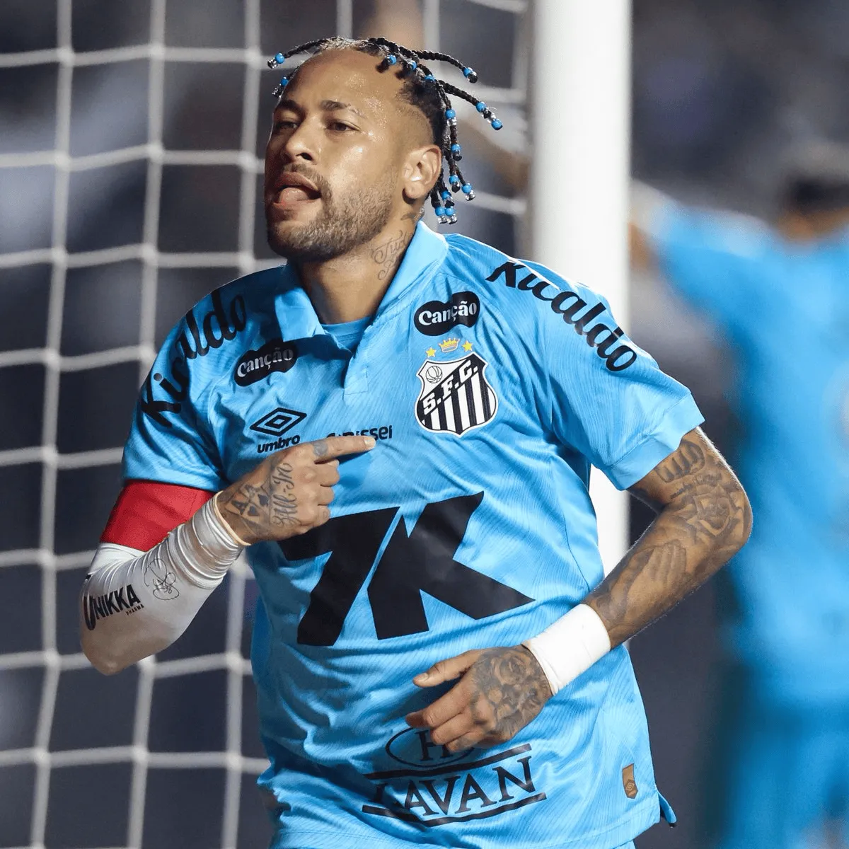 曼城梅开二度内马尔,晋级战胜对手的简单介绍 曼城梅开二度内马尔,晋级战胜对手的简单介绍