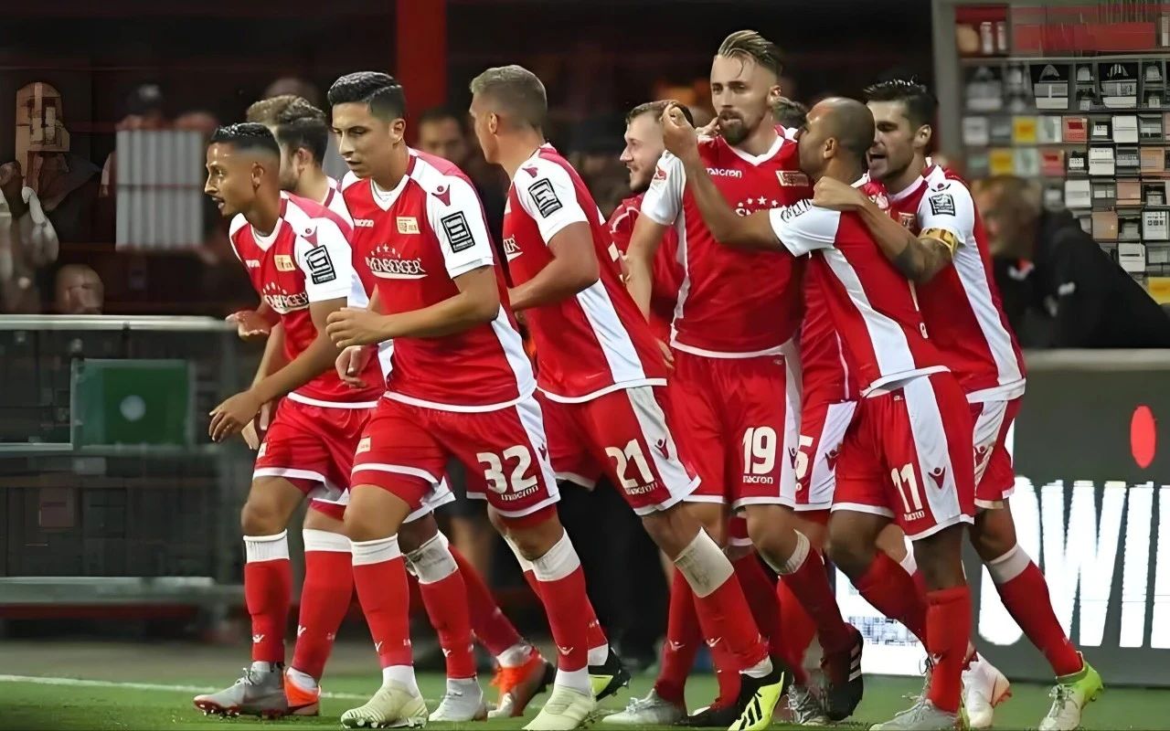 关于弗莱堡队遭遇惨痛失利,寻求新突破的信息 关于弗莱堡队遭遇惨痛失利,寻求新突破的信息