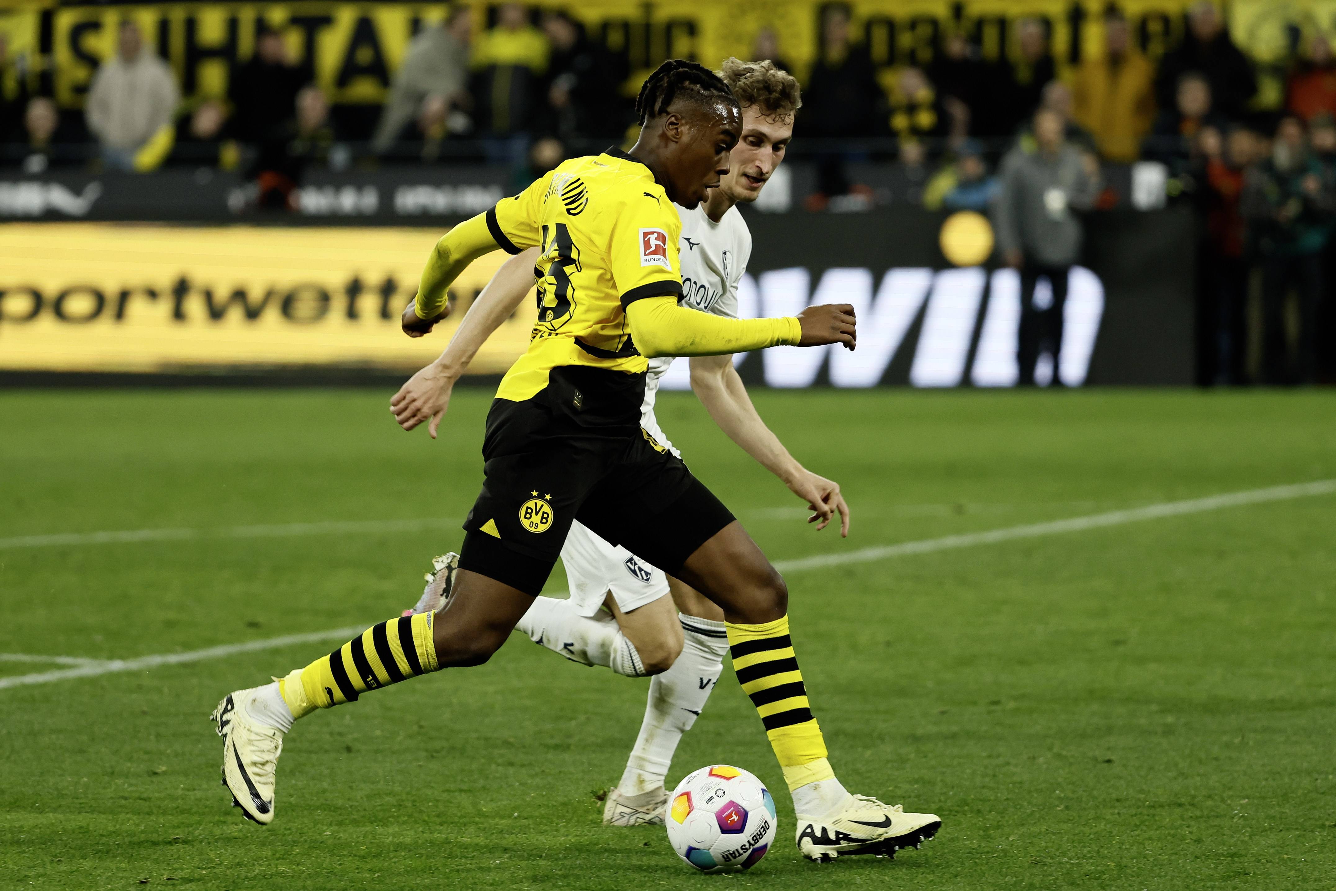 多特蒙德战胜南特,取得胜利 多特蒙德战胜南特,取得胜利