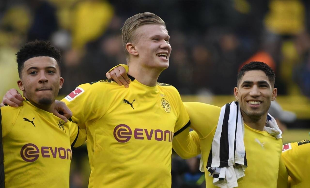 史浩克客场意外逼平多特蒙德,足球世界再次见证强队的困境 史浩克客场意外逼平多特蒙德,足球世界再次见证强队的困境