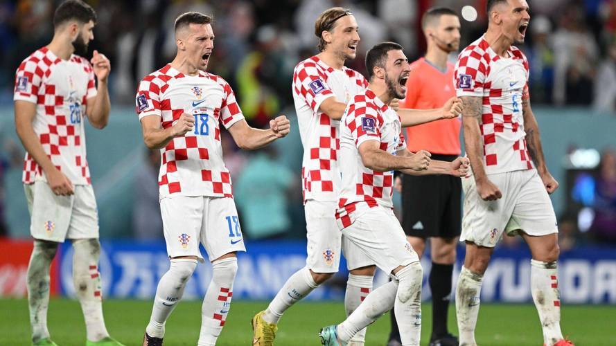 欧洲杯：英格兰战胜克罗地亚取得开门红